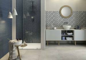 Salle de bain bleue
