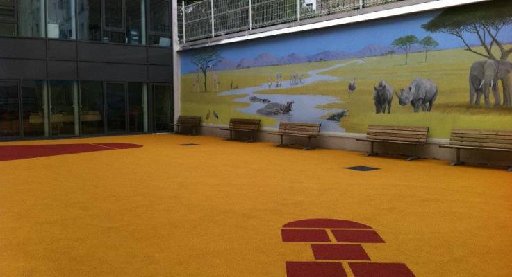 Rénovation d'une cour de récréation à Neuilly