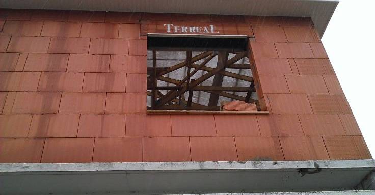 Surélever un immeuble : que dit la loi ?