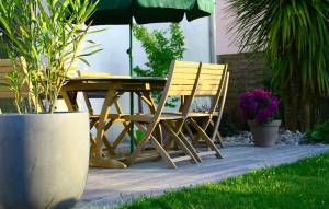 terrasse en pierre naturelle