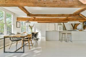 Conserver les éléments anciens d'une longère normande