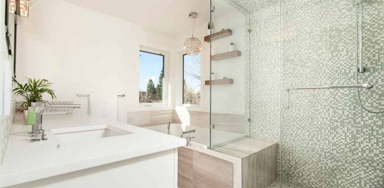 Rénovation d'une salle de bain en mosaïque à Paris 8 
