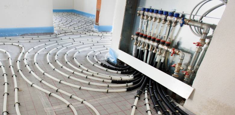 Installer un plancher chauffant à Tours.