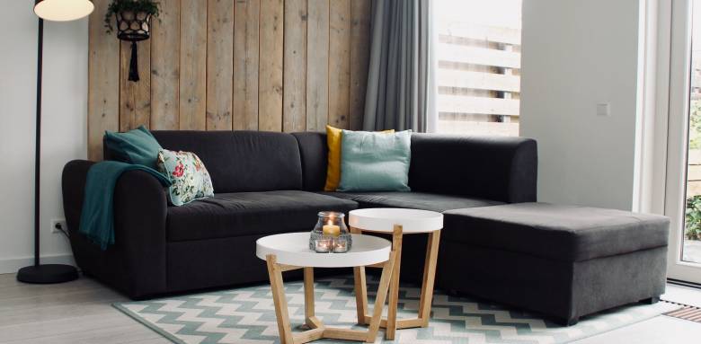 Canapé d'angle et tapis