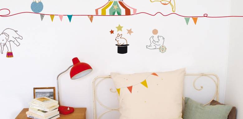 Chambre d'enfant appartement avec frise