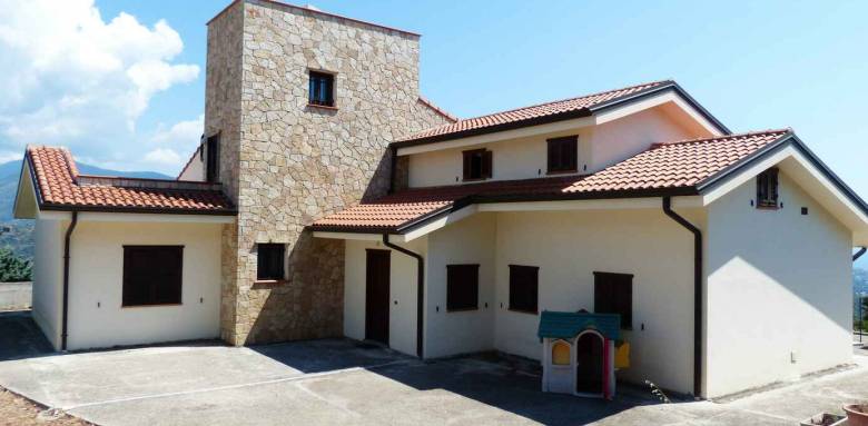 rénover un bien ancien ou bâtir la maison de ses rêves