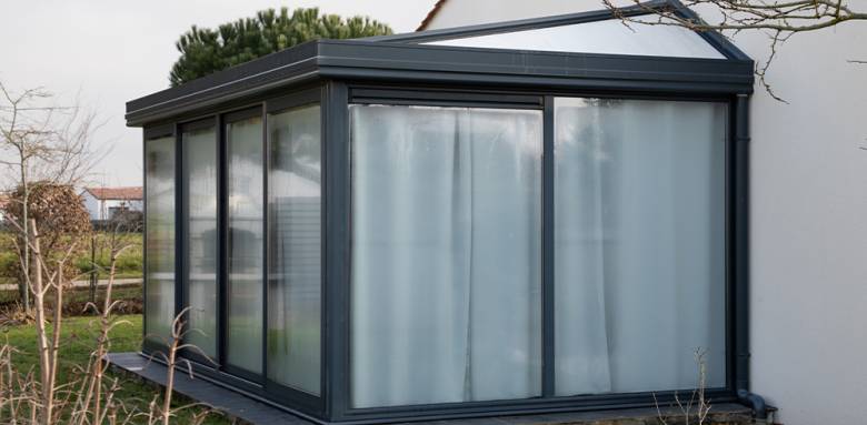 Extension de maison et véranda faire appel à un courtier