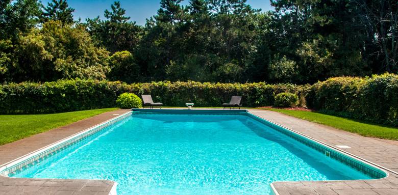Une piscine en Indre-et-Loire (37).