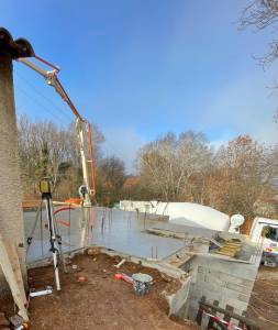 maison sur Saint-Julien le Montagnier, La Maison Des Travaux de Manosque  tout le gros œuvre d’une extension de maison.