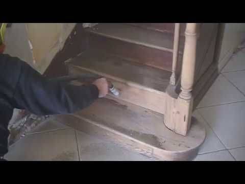 Décapage d'un escalier par aérogommage