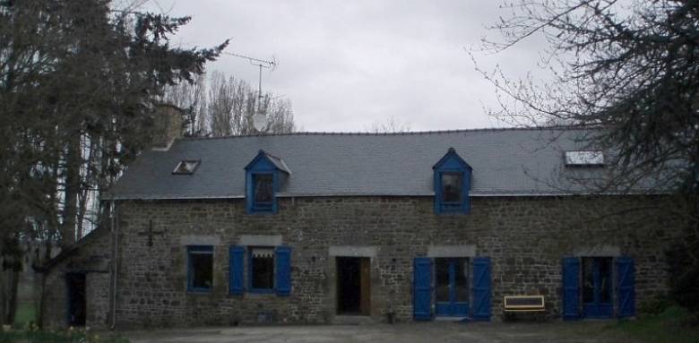 Longère en pierres et toit en ardoise rénovée - Rochefort 17