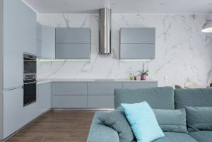 Une cuisine avec des couleurs douces - Chambourcy