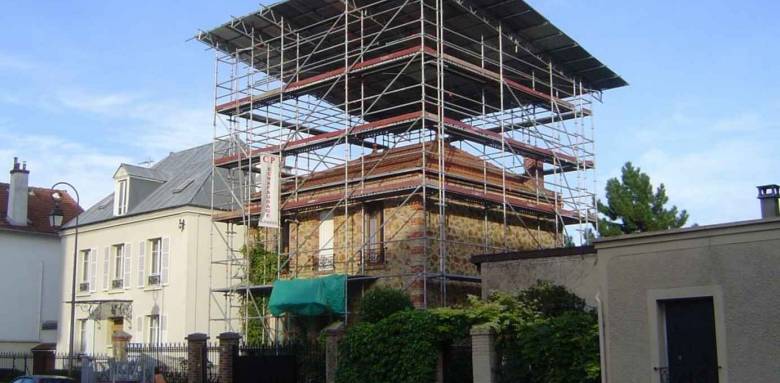 Surélévation de maison en région parisienne - travaux en cours