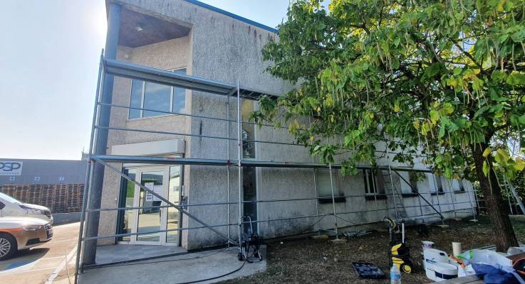 Préparation de chantier de ravalement de façade sur locaux professionnels - Brie-Comte-Robert 77170