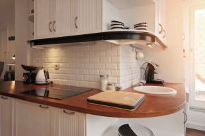 Une petite cuisine fonctionnelle et esthétique - rénovation cuisine - Paris