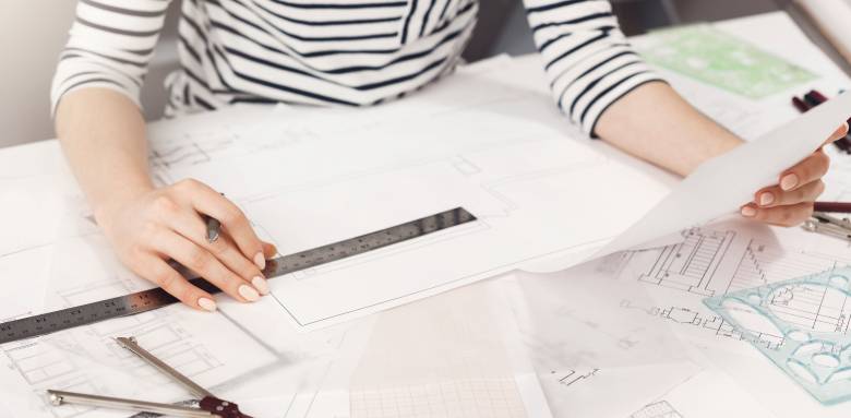 Architecte d'intérieur sur la conception d'un projet de rénovation - Valence 26