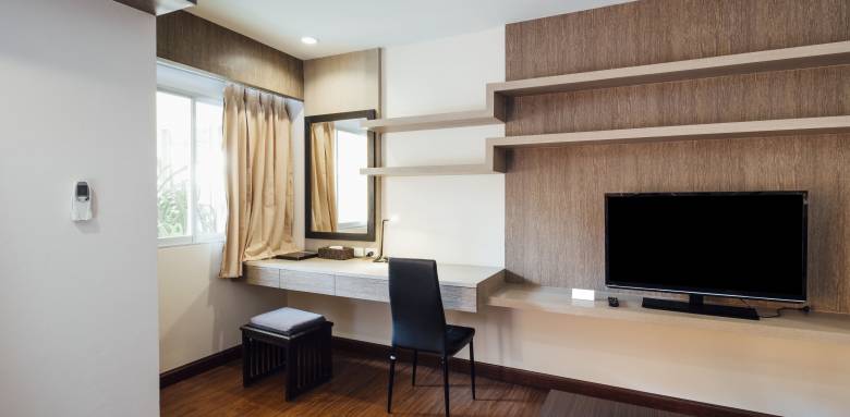 Création sur mesure d'un espace de rangement dans le salon - Nantes 44