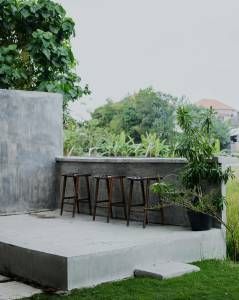 Comment rénover une terrasse en béton ?