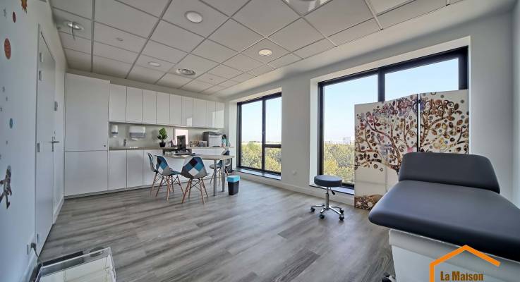 Premier cabinet médical après travaux (Lieusaint 77127)