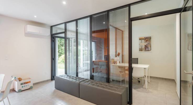 Nouveau look pour les bureaux de Meilleurtaux.com à Saint-Sébastien (44230)