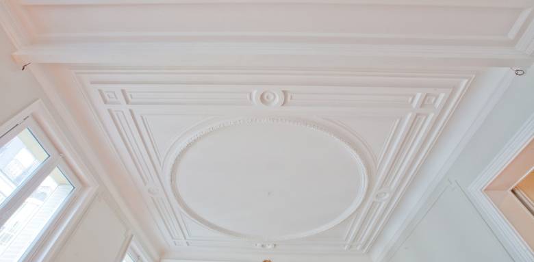 comment réunir 2 appartements à Paris ? - plafond