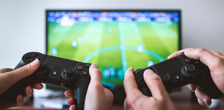 pièce dédiée aux jeux vidéos 
