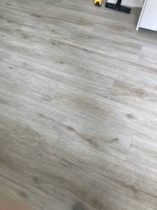 revêtement de sol en stratifié