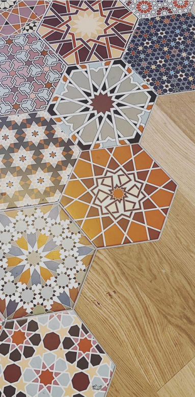 Un sol de cuisine écologique et chaleureux