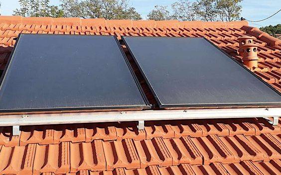 Chauffage rentable - panneaux thermiques de pompe à chaleur solaire - Lille 59