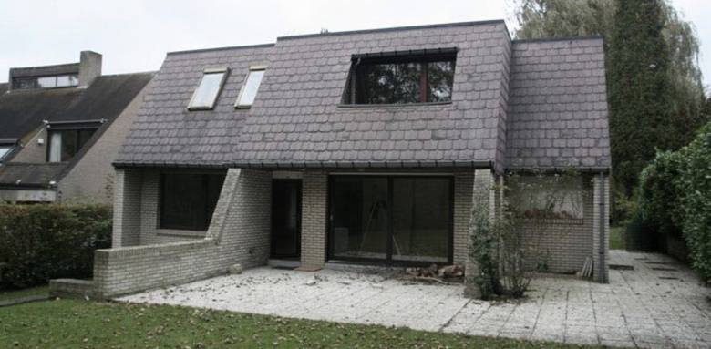 Maison à rénover dans l'ouest lyonnais 69340 - toiture et façade