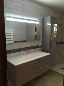 Agrandir une salle de bain avec du carrelage - Sainte-Maxime 83