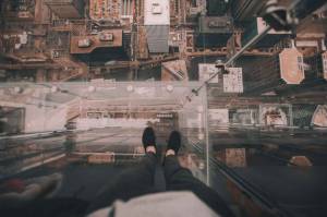plancher de verre dans un building