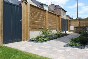 Allée d'une entrée de maison en pavés