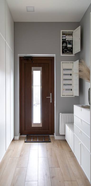 Nous vous aidons à choisir une porte d'entrée isolante et sécurisée