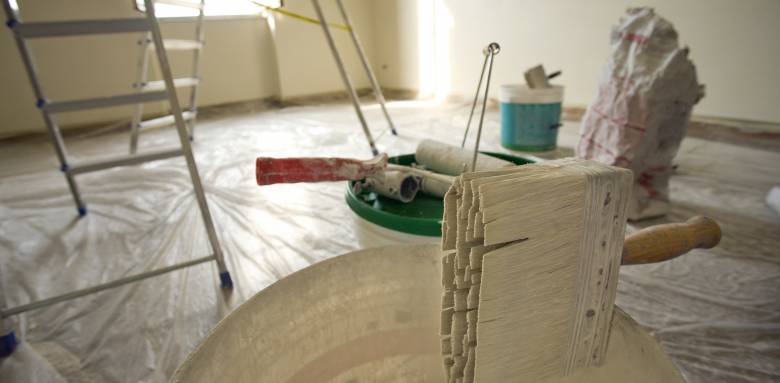 Réparer ou masquer un plafond qui se fissure