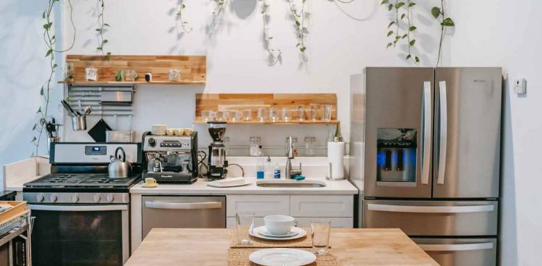 Comment choisir la hauteur de son plan de travail ? La Maison des Travaux Vannes Sarzeau Pénestin