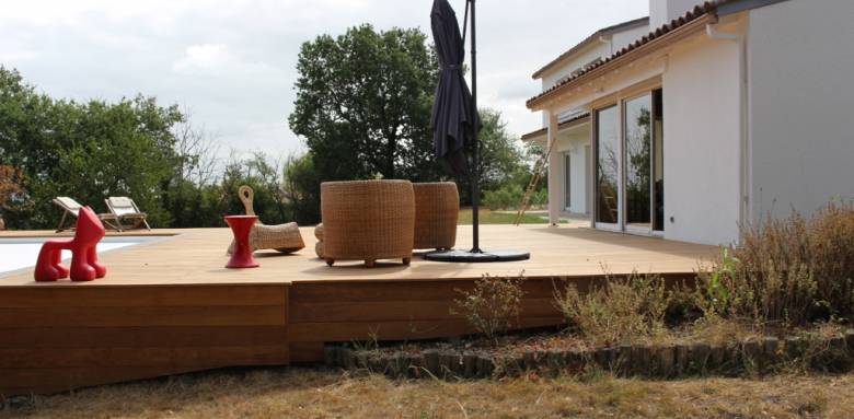 Terrasse en bois à Adainville