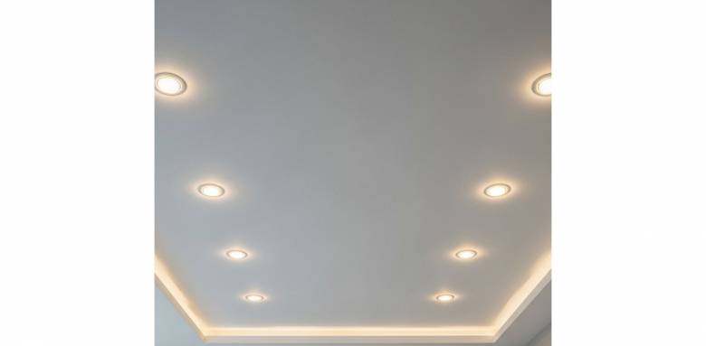 Création d’un faux-plafond design avec spots intégrés - Auvers 50500