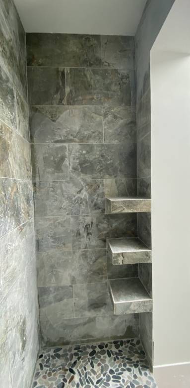 Les produits ont leur emplacement avec ces niches 