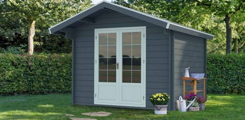 abri de jardin en bois, peint pour un rendu plus moderne