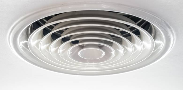 Quel système de ventilation choisir pour la salle de bain ? La Maison des Travaux