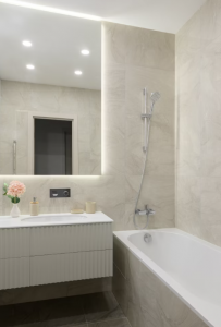 Revêtement mural salle de bain : comment bien choisir ?