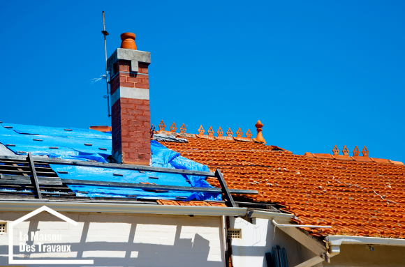 Rénovation d'une toiture en tuiles terre cuite