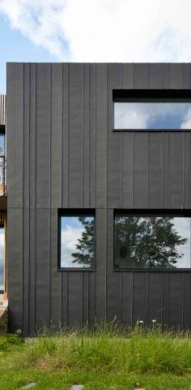 Extension de maison, façade avec bardage en zinc - Nantes 44