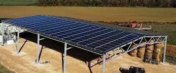 Panneaux solaires pour hangar agricole