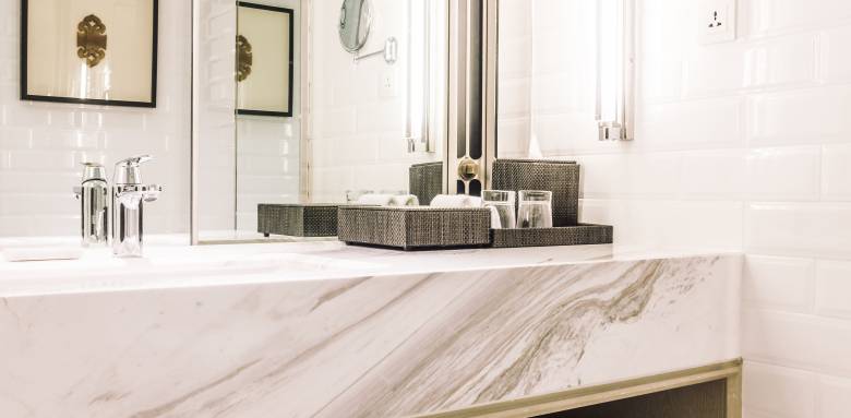 Agrandir visuellement sa salle de bain à Vaires sur Marne