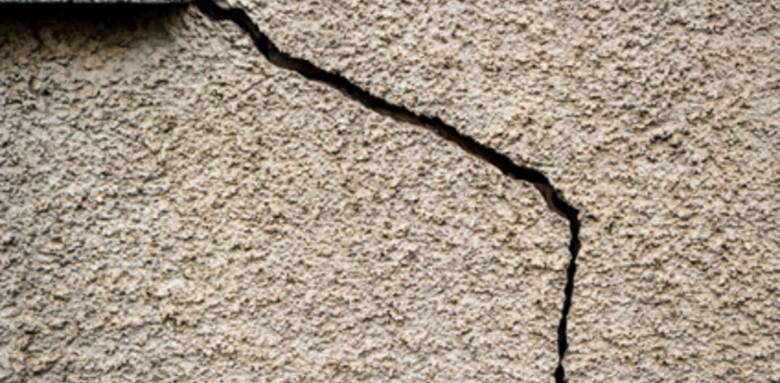 Réparer une fissure dans un mur