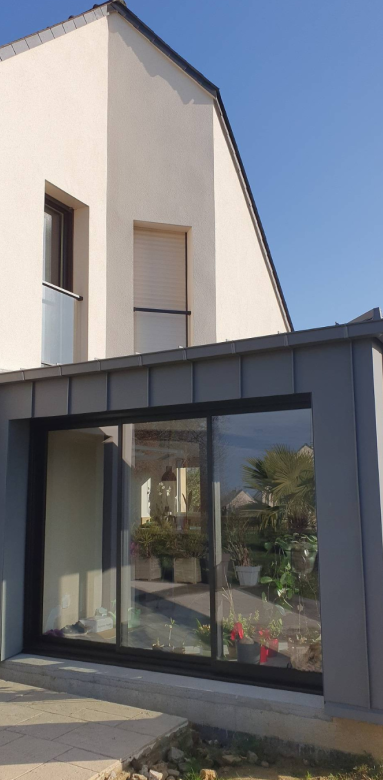 Une bonne isolation pour votre extension bois avec La Maison Des Travaux Bruz