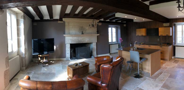 Rénovation pièce à vivre dans une maison ancienne - Hyères 83