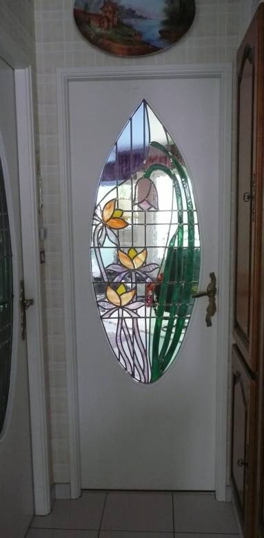 Vitrail pour porte d'intérieur en ogive